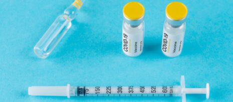 Eksperymentalne szczepionki mRNA powodują USZKODZENIA SERCA, niszczą zdrowie młodych chłopców. 16 szczepionki CoVid