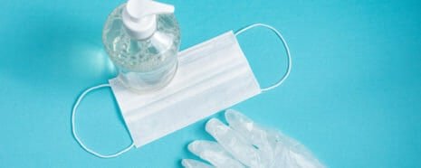 Badanie Stanforda opublikowane po cichu na NIH.gov dowodzi, że maski są absolutnie bezwartościowe w stosunku do Covid 79 container with alcohol gel gloves surgical mask scaled e1618755848113 - Zamiast tego, wyszukiwanie DuckDuckGo ujawnia, że zostało odebrane przez główne media ZERO, a tyrani Big Tech zawiesią ludzi, którzy je opublikują, jako stratega politycznegoSteve Cortes nauczył się na własnej skórze, kiedy opublikował tweeta, który był sprzeczny z narracją maski na twarz. Sam tweet zawierał cytat i link, który skłonił Twittera do zawieszenia konta, potencjalnie na czas nieokreślony.