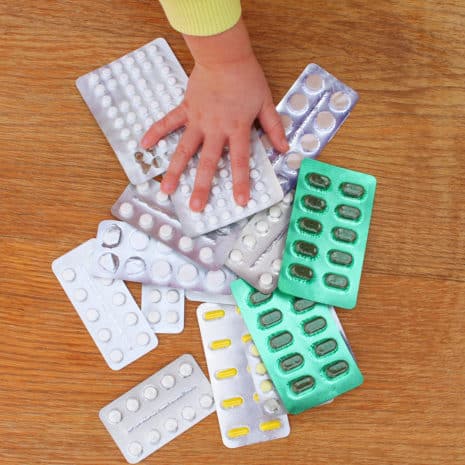 NAPROKSEN - bez recepty na Covid-19 w ciągu godziny obniża o 82 % ilość wirusów w płucach ! 16 Leki na Covid